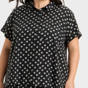 Women's Short Sleeve Button Down Shirt Ava & Viv Black Size 3X